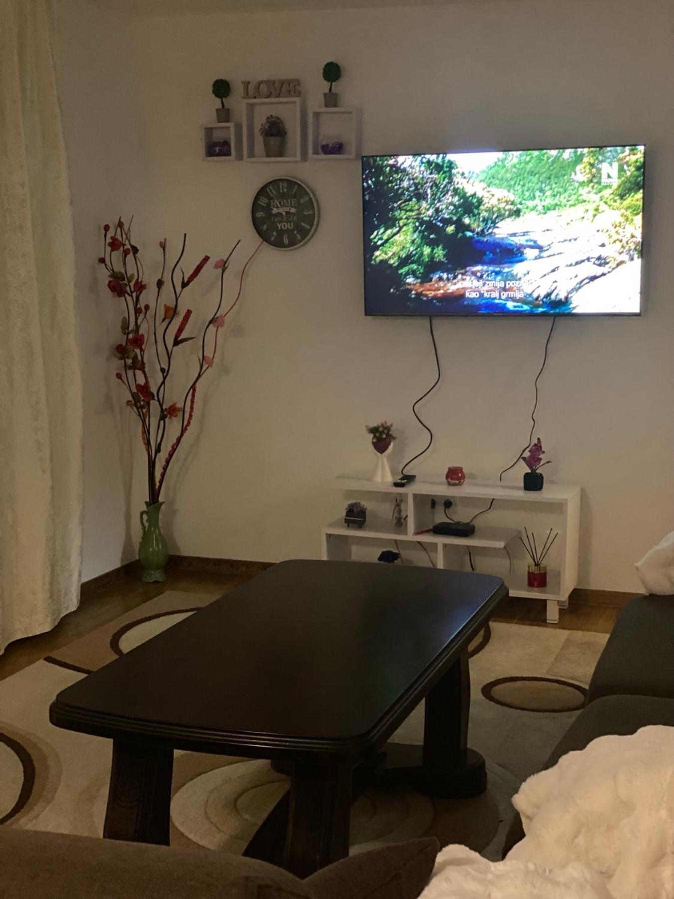 Apartment Dzeni Сараево Екстериор снимка