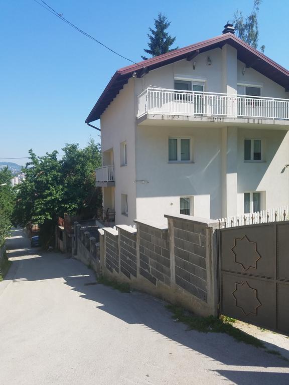 Apartment Dzeni Сараево Екстериор снимка